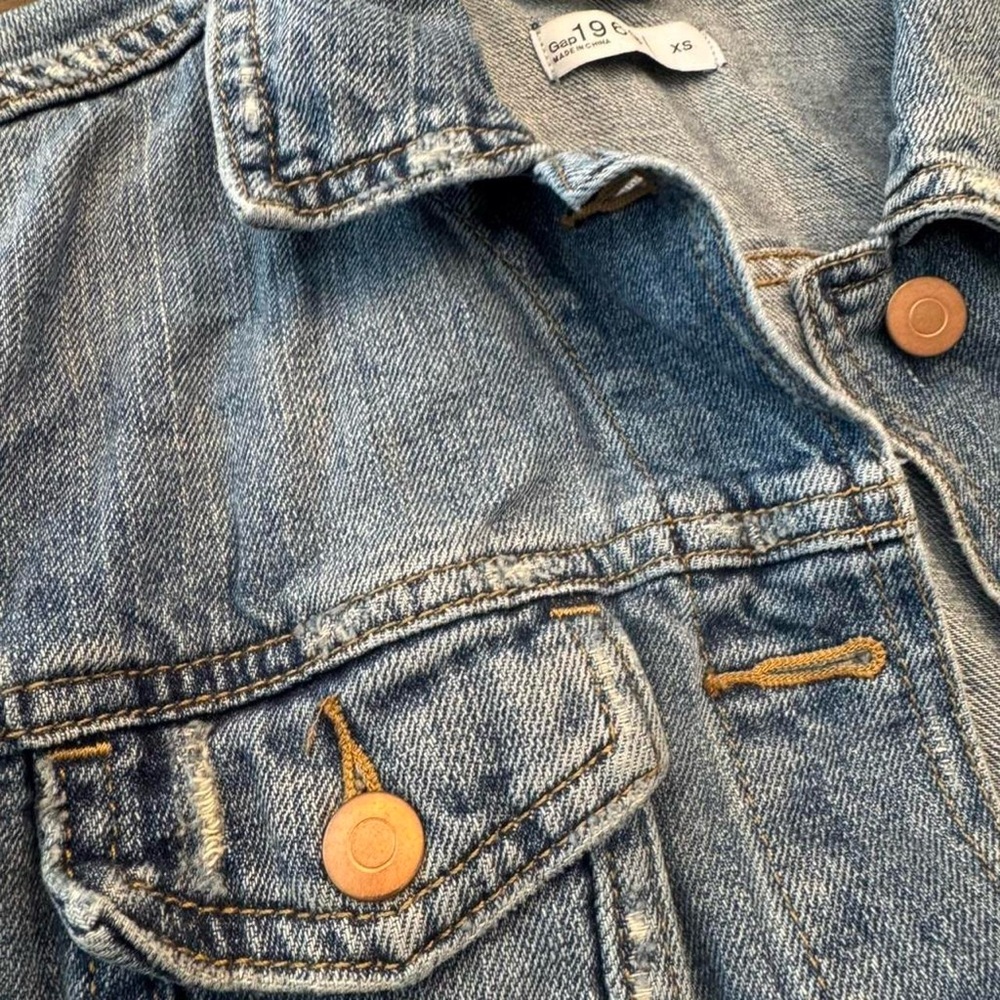 Gap 1969 Distressed Denim Jacket XS - Picture 4 of 6